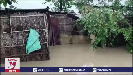 Mưa lớn gây ngập lụt ở miền Đông Ấn Độ