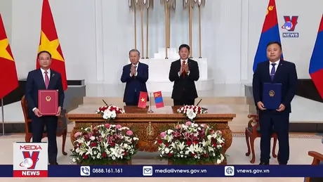 Lễ ký các văn kiện hợp tác Việt Nam - Mông Cổ