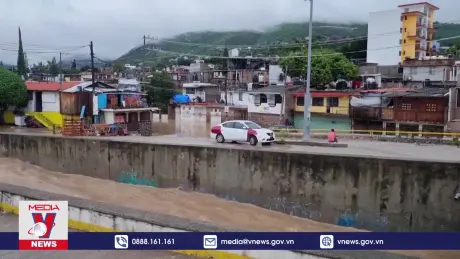 Bão John gây nhiều thiệt hại tại Mexico