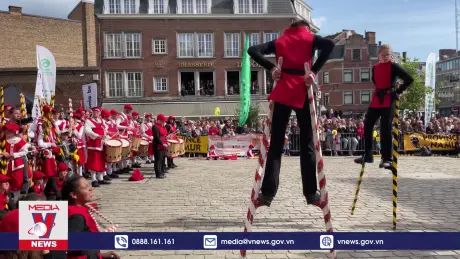 Độc đáo lễ hội đấu cà kheo Namur