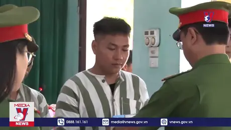 Hà Nam công bố Quyết định đặc xá cho 11 phạm nhân