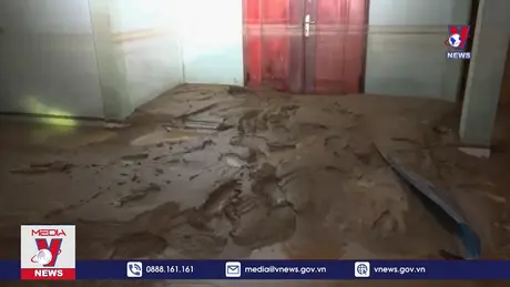 Lũ quét về trong đêm, cô lập 4 bản ở Nghệ An