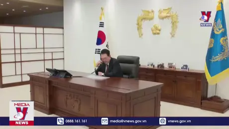 Lãnh đạo Hàn Quốc và Nhật Bản điện đàm