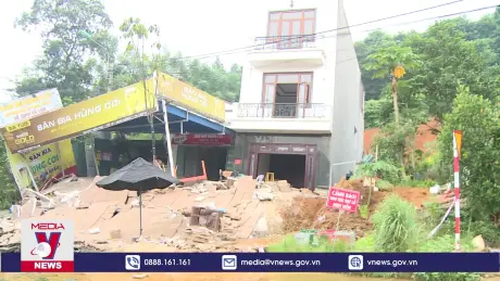 Người dân phải di dời mong sớm ổn định sau thiên tai