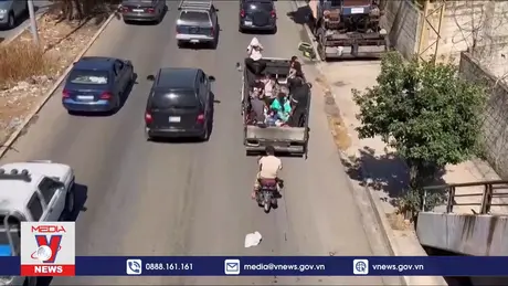 Người dân Liban khẩn trương đi lánh nạn