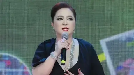 Bà Nguyễn Phương Hằng đã chuyển 20 tỷ đồng cứu trợ và thông báo ngừng livestream