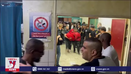 Israel đẩy mạnh tấn công khắp Trung Đông