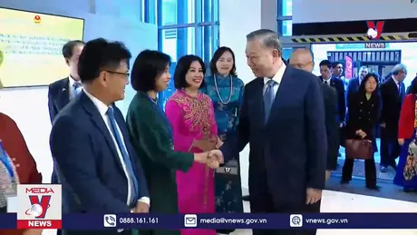 Tổng Bí thư, Chủ tịch nước Tô Lâm gặp gỡ cộng đồng người Việt Nam tại Pháp