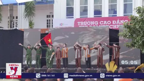 Thắp sáng ký ức, thổi hồn văn chương