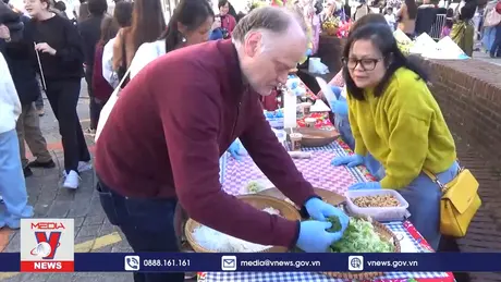 Văn hóa Việt tỏa sáng tại lễ hội Hakuna Matata ở Brussels