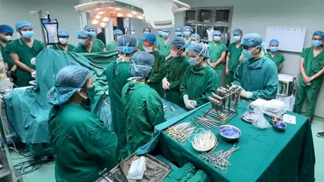 Ca ghép tim - gan đồng thời đầu tiên: Thách thức lớn, thành công vang dội