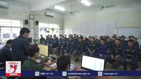 C﻿hăm lo đời sống, sức khỏe người thợ mỏ