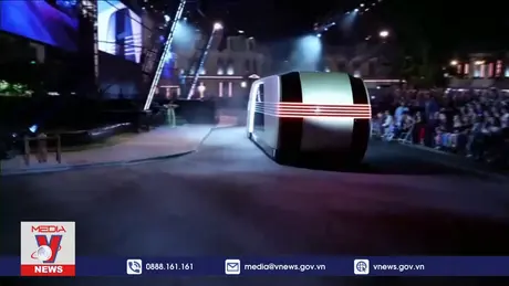 Tesla công bố xe taxi tự hành