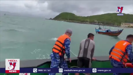 Cảnh sát biển cứu nạn thành công 3 người dân bị nạn trên biển