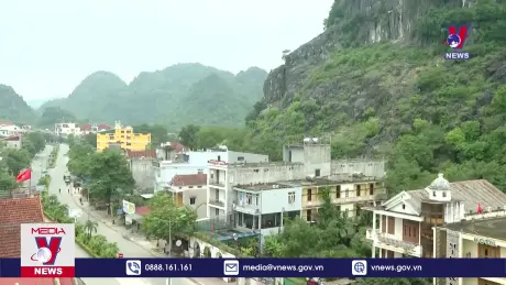 Quảng Bình xử lý khối đá hơn 300 tấn có nguy cơ sạt lở