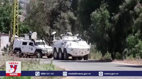 Xe tăng Israel xâm phạm căn cứ của LHQ