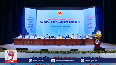 Chủ tịch UBND thành phố Hà Nội đối thoại với thanh niên