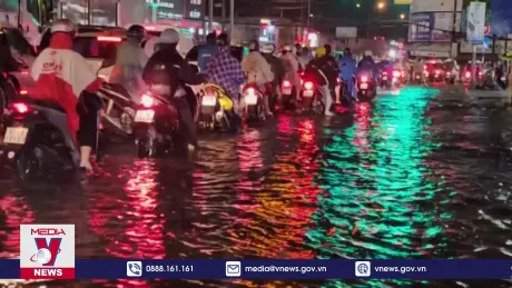 Cần Thơ ngập nặng sau mưa lớn