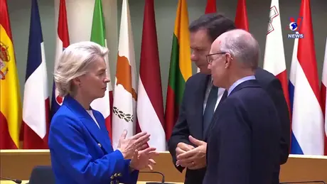 Thế giới hôm nay: Phép thử tình đoàn kết