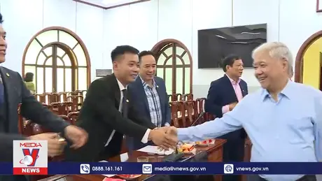 Kiều bào góp sức xây dựng Việt Nam 