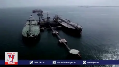 Houthi cảnh báo tiếp tục tấn công tàu trên tuyến vận chuyển quốc tế