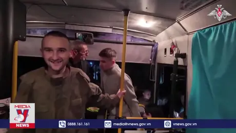 Nga, Ukraine trao đổi gần 200 tù binh