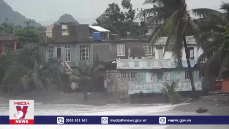 Bão Oscar đổ bộ vào Cuba