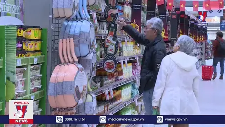 Để hàng Việt nổi bật trên các kệ hàng quốc tế