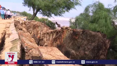 Sạt lở bờ biển diễn biến phức tạp tại Thừa Thiên - Huế
