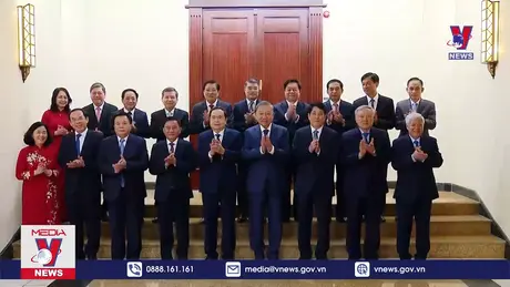 Đồng chí Trần Cẩm Tú giữ chức Thường trực Ban Bí thư