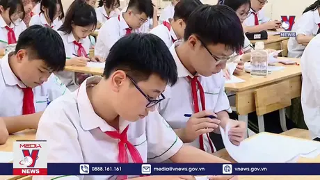 Môn thi lớp 10 nên có sự ổn định