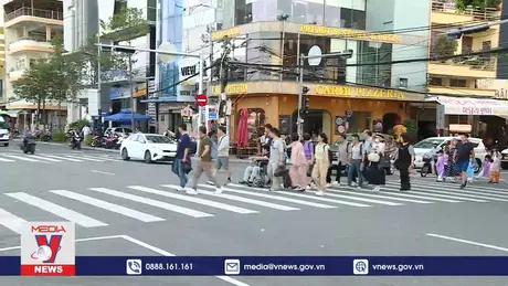 Bất an tại các tuyến đường đông khách du lịch