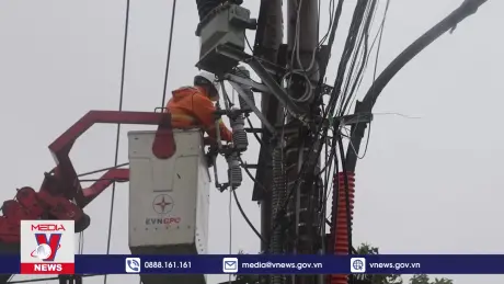 EVNCPC nỗ lực khôi phục cấp điện 100% khách hàng bị ảnh hưởng bão số 6