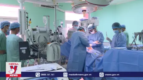 Bệnh viện Trung ương Huế lập kỷ lục ghép tim xuyên Việt mới