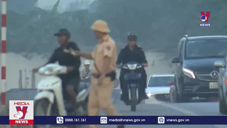 Tái diễn tình trạng xe máy đi ngược chiều