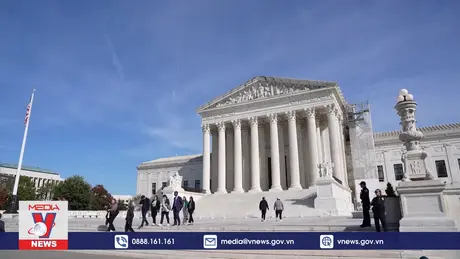 Tỷ phú Elon Musk nhận trát triệu tập của tòa