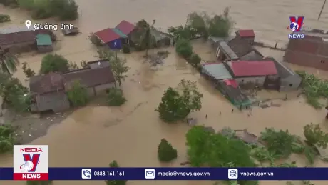 Hai bé sinh đôi đuối nước do mưa lũ