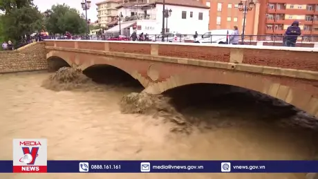 Số người thiệt mạng do lũ lụt tại Tây Ban Nha tăng cao