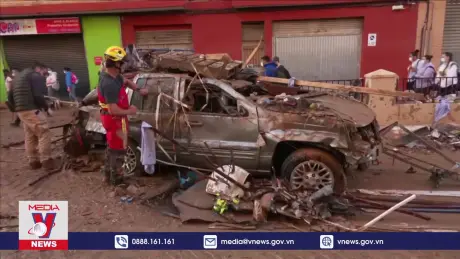 Tây Ban Nha nỗ lực tìm kiếm người mất tích do lũ lụt