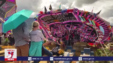 Diều khổng lồ mừng Lễ hội vong nhân ở Guatemala