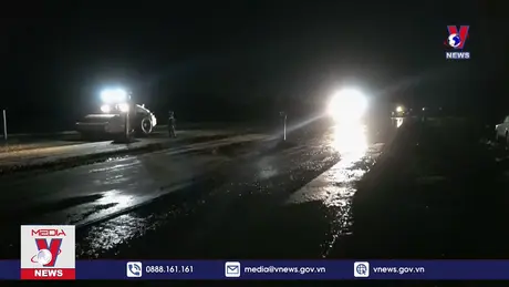 Thi công xuyên đêm trên cao tốc Cao Lãnh - An Hữu