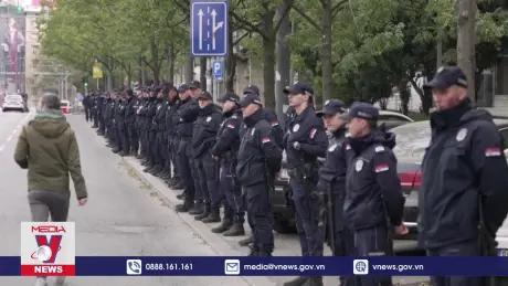 Biểu tình ở Serbia sau vụ sập mái nhà ga Novi Sad