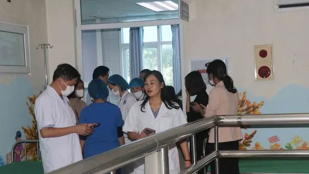 Trẻ mầm non nghi ăn nhầm thuốc diệt chuột ở Lai Châu: Sức khỏe 20 học sinh đã ổn định