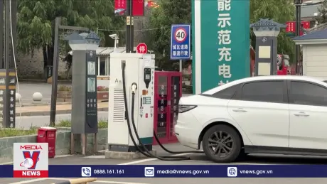 Trung Quốc tăng cường lắp đặt các trụ sạc xe điện