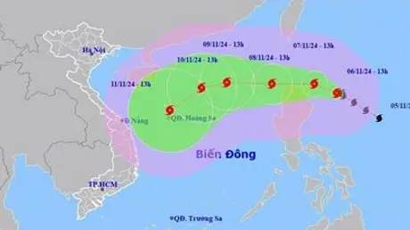 Siêu bão Yinxing cấp 17 lao về phía Tây