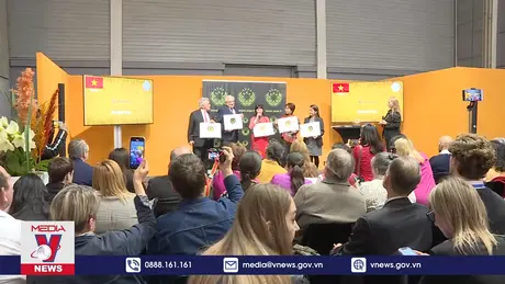 Trà Việt được vinh danh trên đất Pháp