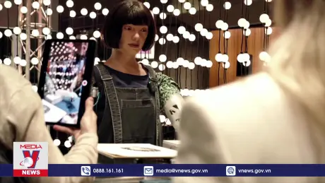 Robot AI Ai-Da lập nên lịch sử đấu giá