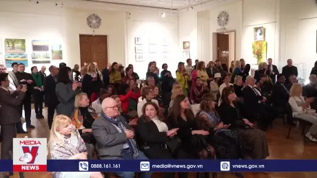 Tranh Việt Nam dự triển lãm nghệ thuật tại Nga