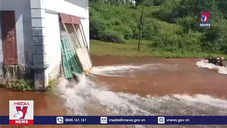 Khẩn trương khắc phục sự cố thủng đập hồ chứa nước