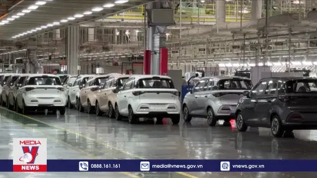 Trung Quốc đẩy mạnh sản xuất xe ô tô chạy bằng năng lượng mới